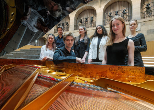 Die jungen Pianistinnen und Pianisten des Leopold College of Music (Bild: Kurhaustheater GmbH)
